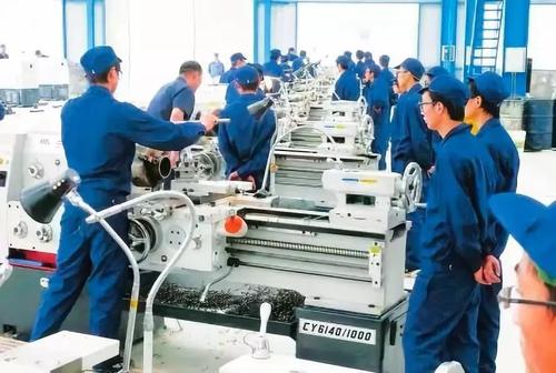 致初中毕业生的一封信：能帮助人发展的教育就